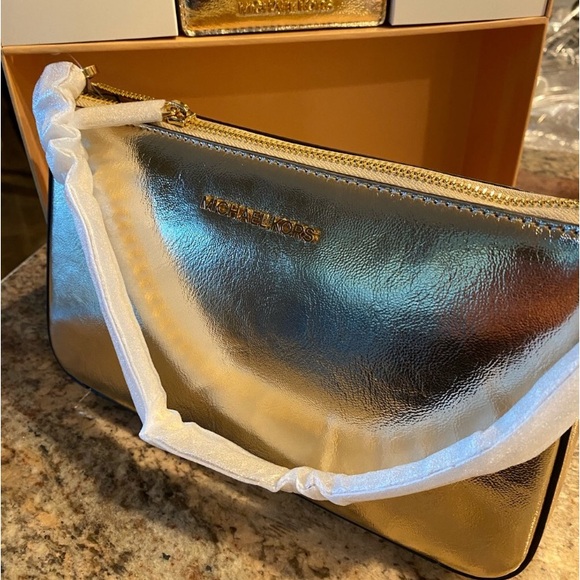 Michael Kors Gold Jet Set Medium Shoulder Crossbody Bag + Credit Card Wallet - Picture 9 of 11